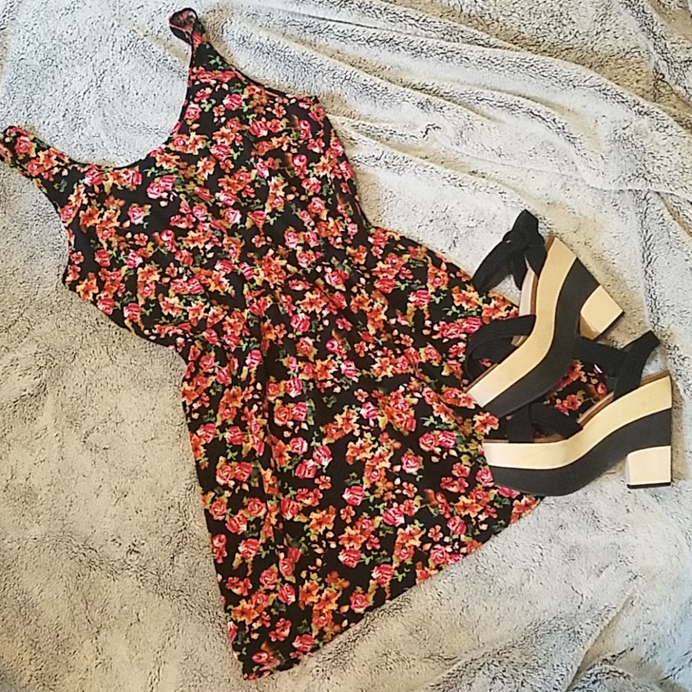 Scoop Neck Floral Dress